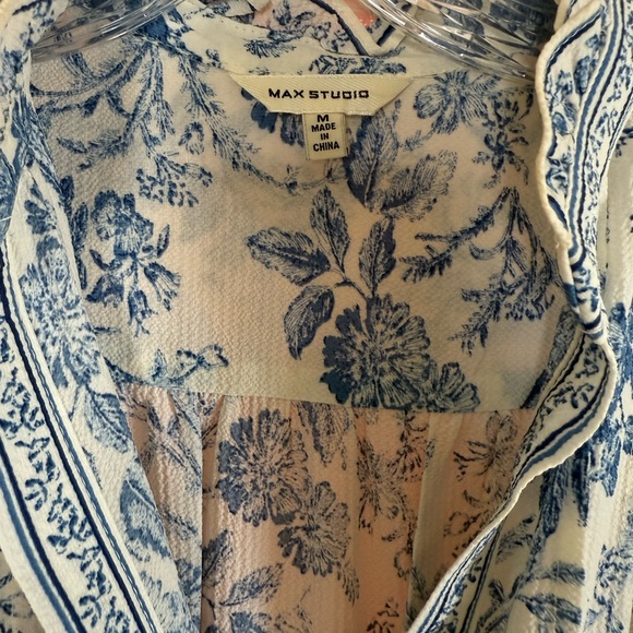 Max Studio Blue and White Flutter Sleeve Sundress - Picture 3 of 7